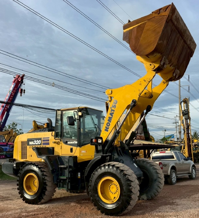 ขายรถตักล้อยาง KOMATSU WA320-8 ปี 2019 พร้อมใช้ มีVDOการทำงานครับ