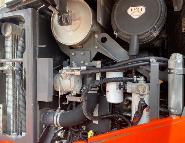 ขายรถตักล้อยาง HITACHI ZW140 นำเข้าจากญี่ปุ่น พร้อมใช้ มีVDOการทำงานครับ