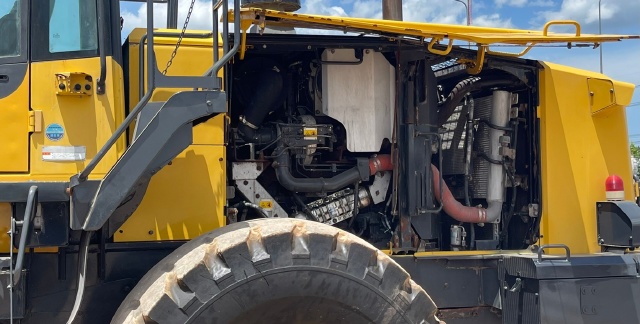 ขายรถตักล้อยาง KOMATSU WA470-7 ปี 2014 นำเข้าจากญี่ปุ่น พร้อมใช้ มีVDOการทำงานครับ