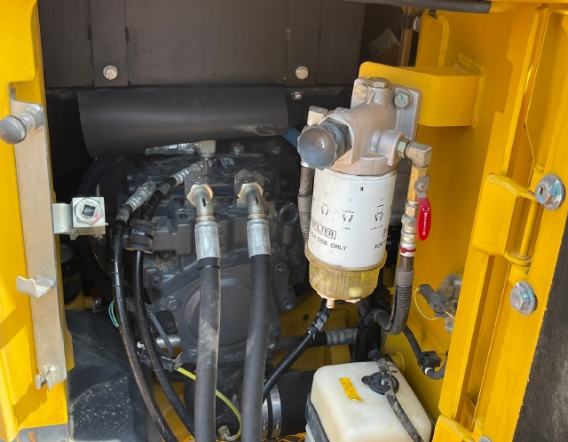 ขายรถขุด KOMATSU PC138US-8 ปี 2012 นำเข้าจากญี่ปุ่น พร้อมใช้ มีVDOการทำงานครับ