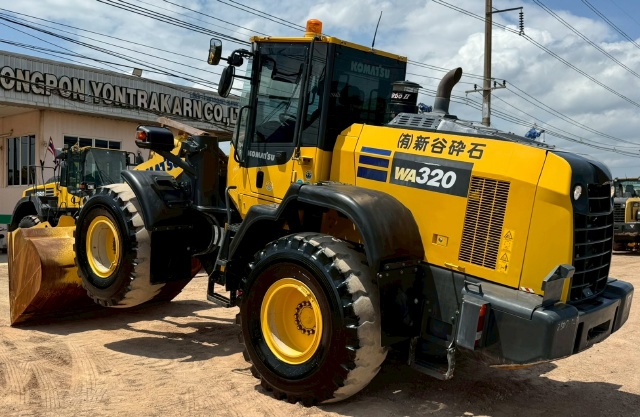 ขายรถตักล้อยาง KOMATSU WA320-8 ปี 2020 พร้อมใช้ มีVDOการทำงานครับ