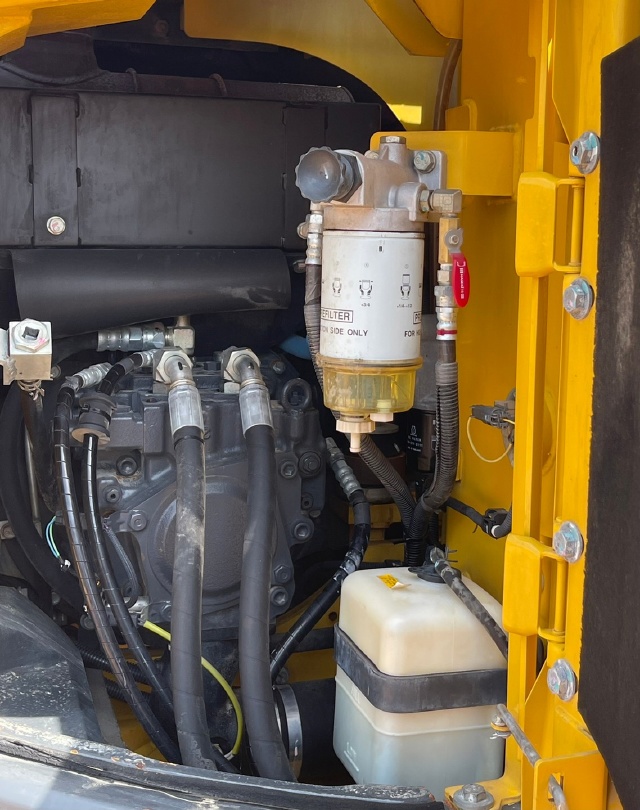 ขายรถขุด KOMATSU PC138US-8 ปี 2012 นำเข้าจากญี่ปุ่น พร้อมใช้ มีVDOการทำงานครับ