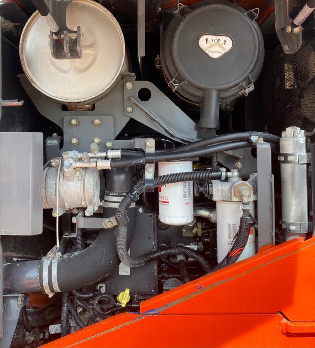 ขายรถตักล้อยาง HITACHI ZW140 นำเข้าจากญี่ปุ่น พร้อมใช้ มีVDOการทำงานครับ