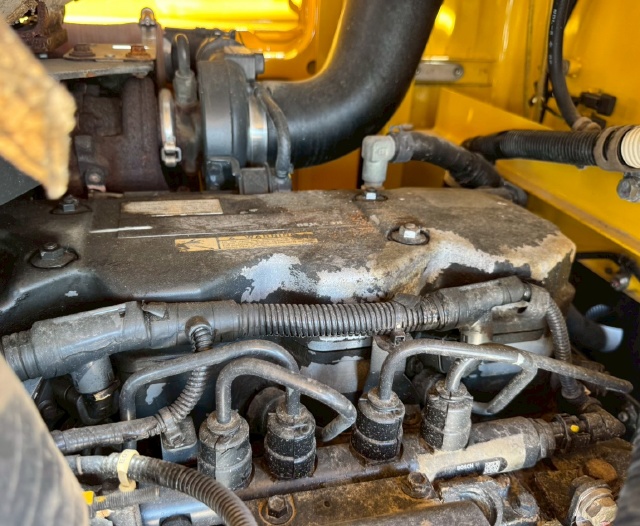 ขายรถตักล้อยาง KOMATSU WA200-6 พร้อมใช้ มีVDOการทำงานครับ