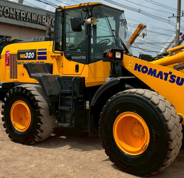 ขายรถตักล้อยาง KOMATSU WA320-8 ปี 2022 พร้อมใช้ มีVDOการทำงานครับ