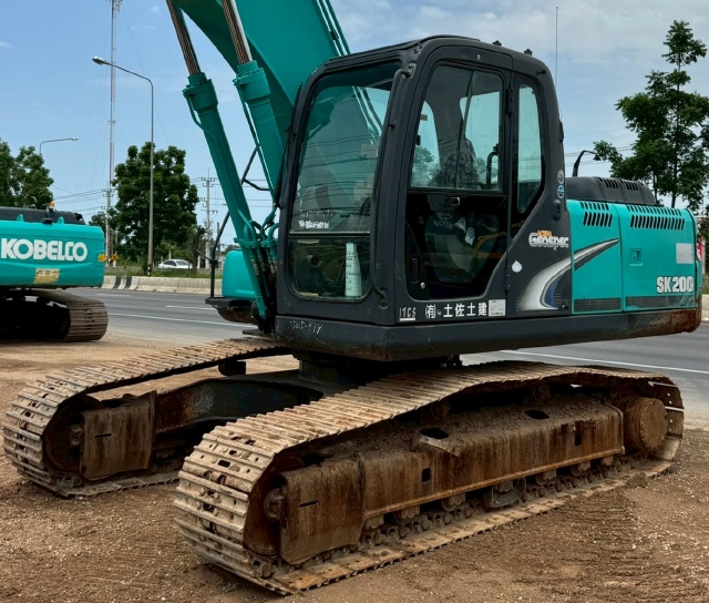 ขายรถขุด KOBELCO SK200 MARK 8 ปี 2012 พร้อมใช้ มีVDOการทำงานครับ