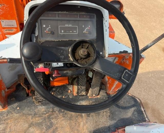 ขายรถตักล้อยาง HITACHI LX20-2 นำเข้าจากญี่ปุ่น พร้อมใช้ มีVDOการทำงานครับ