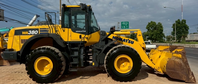 ขายรถตักล้อยาง KOMATSU WA380-8 ปี 2019 พร้อมใช้ มีVDOการทำงานครับ