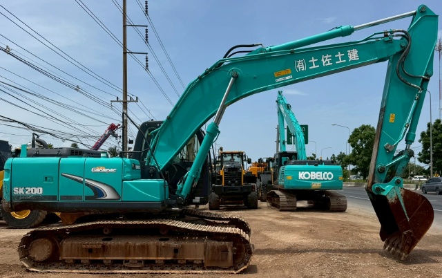 ขายรถขุด KOBELCO SK200 MARK 8 ปี 2012 พร้อมใช้ มีVDOการทำงานครับ ขายรถขุด KOBELCO SK200 MARK 8 ปี 2012 พร้อมใช้ มีVDOการทำงานครับ