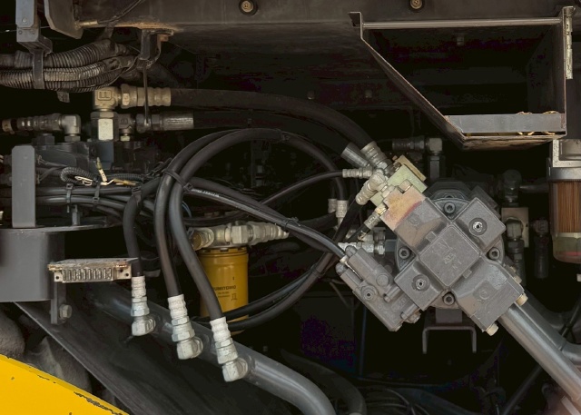 ขายรถปูยาง SUMITOMO HA60W-7 (ขนาด 6 เมตร) ปี 2012 พร้อมใช้ มีVDOการทำงานครับ