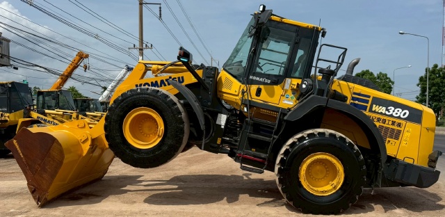 ขายรถตักล้อยาง KOMATSU WA380-8 ปี 2020 พร้อมใช้ มีVDOการทำงานครับ