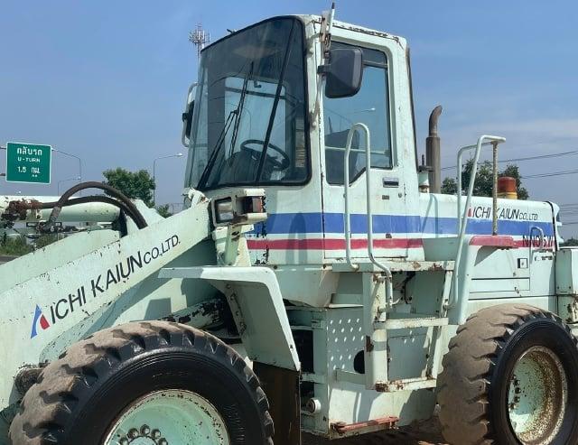 ขายรถตักล้อยาง KOMATSU WA200-3 นำเข้าจากญี่ปุ่น พร้อมใช้ มีVDOการทำงานครับ ขายรถตักล้อยาง KOMATSU WA200-3 นำเข้าจากญี่ปุ่น พร้อมใช้ มีVDOการทำงานครับ