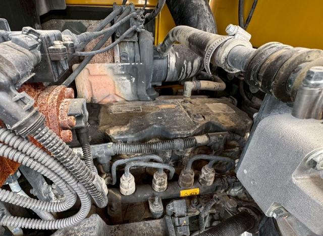 ขายรถตักล้อยาง KOMATSU WA380-7 ปี 2015 พร้อมใช้ มีVDOการทำงานครับ