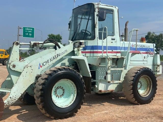 ขายรถตักล้อยาง KOMATSU WA200-3 นำเข้าจากญี่ปุ่น พร้อมใช้ มีVDOการทำงานครับ