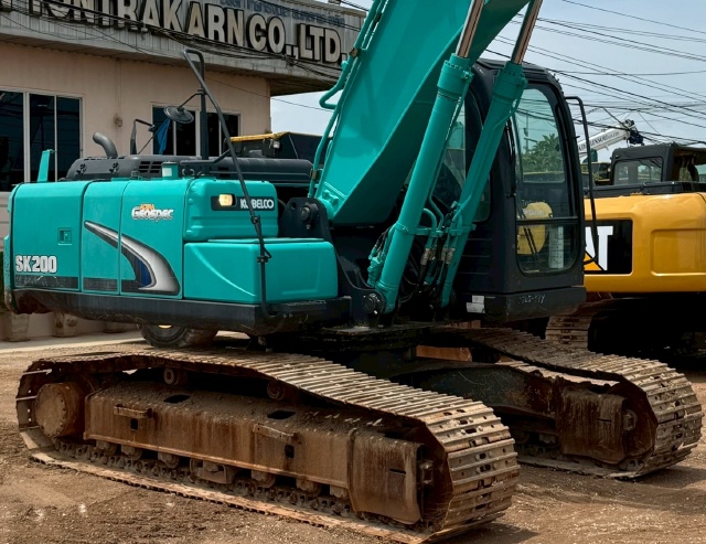 ขายรถขุด KOBELCO SK200 MARK 8 ปี 2012 พร้อมใช้ มีVDOการทำงานครับ