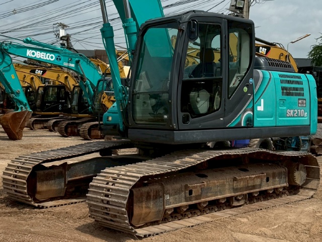 ขายรถขุด KOBELCO SK210LC MARK 10 ปี 2018 บูมยาว 16 เมตร พร้อมใช้ มีVDOการทำงานครับ