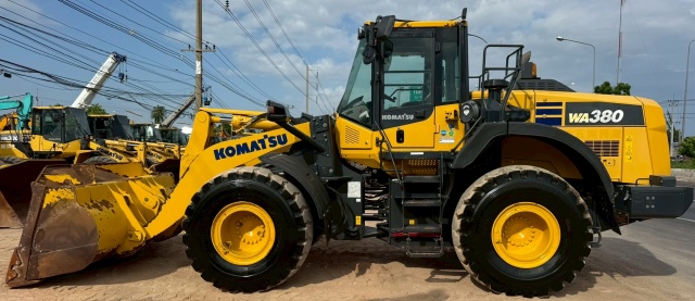 ขายรถตักล้อยาง KOMATSU WA380-8 ปี 2019 พร้อมใช้ มีVDOการทำงานครับ