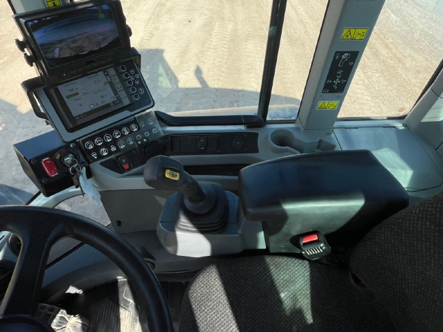 ขายรถตักล้อยาง CAT 938M ปี 2016 นำเข้าจากญี่ปุ่น พร้อมใช้ มีVDOการทำงานครับ ขายรถตักล้อยาง CAT 938M ปี 2016 นำเข้าจากญี่ปุ่น พร้อมใช้ มีVDOการทำงานครับ