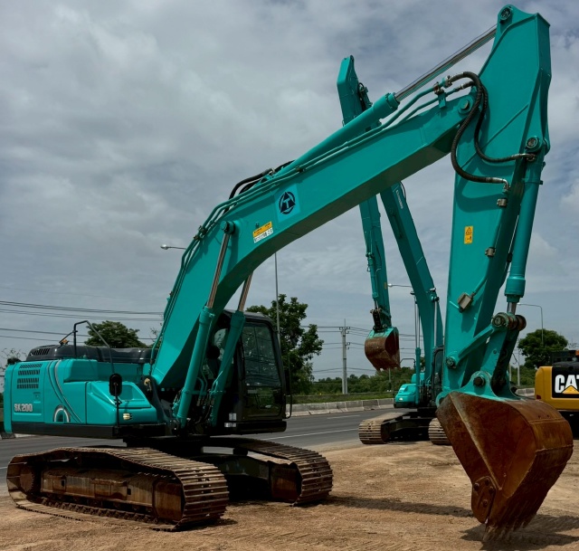 ขายรถขุด KOBELCO SK200 MARK 10 ปี 2018 พร้อมใช้ มีVDOการทำงานครับ ขายรถขุด KOBELCO SK200 MARK 10 ปี 2018 พร้อมใช้ มีVDOการทำงานครับ