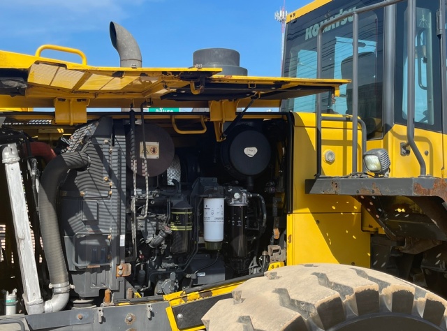 ขายรถตักล้อยาง KOMATSU WA480-6 ปี 2013 นำเข้าจากญี่ปุ่น พร้อมใช้ มีVDOการทำงานครับ