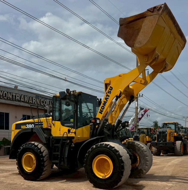 ขายรถตักล้อยาง KOMATSU WA380-8 ปี 2020 พร้อมใช้ มีVDOการทำงานครับ
