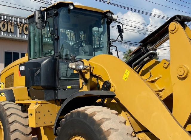 ขายรถตักล้อยาง CAT 938M ปี 2016 นำเข้าจากญี่ปุ่น พร้อมใช้ มีVDOการทำงานครับ ขายรถตักล้อยาง CAT 938M ปี 2016 นำเข้าจากญี่ปุ่น พร้อมใช้ มีVDOการทำงานครับ