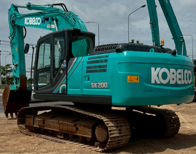 ขายรถขุด KOBELCO SK200 MARK 10 ปี 2018 พร้อมใช้ มีVDOการทำงานครับ ขายรถขุด KOBELCO SK200 MARK 10 ปี 2018 พร้อมใช้ มีVDOการทำงานครับ