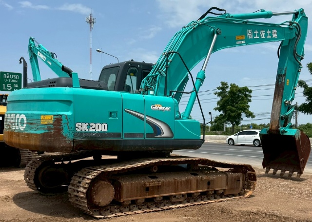 ขายรถขุด KOBELCO SK200 MARK 8 ปี 2012 พร้อมใช้ มีVDOการทำงานครับ