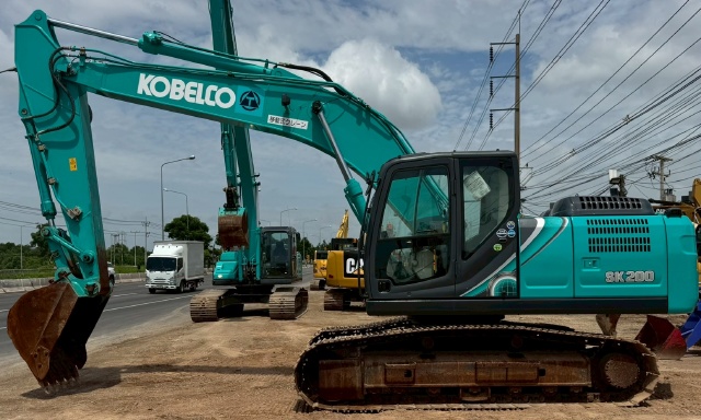 ขายรถขุด KOBELCO SK200 MARK 10 ปี 2018 พร้อมใช้ มีVDOการทำงานครับ ขายรถขุด KOBELCO SK200 MARK 10 ปี 2018 พร้อมใช้ มีVDOการทำงานครับ