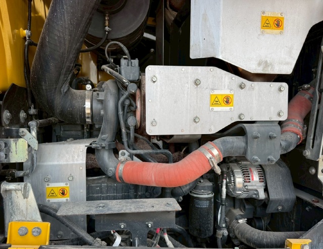 ขายรถตักล้อยาง KOMATSU WA380-7 ปี 2015 พร้อมใช้ มีVDOการทำงานครับ