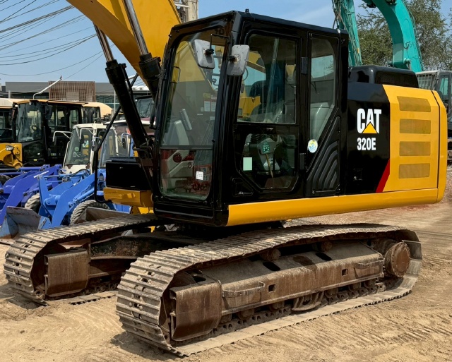 ขายรถขุด CAT 320E ปี 2016 พร้อมใช้ มีVDOการทำงานครับ