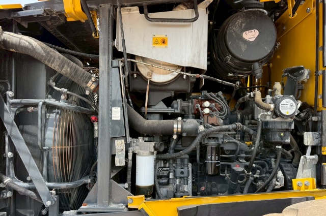 ขายรถตักล้อยาง KOMATSU WA380-7 ปี 2015 พร้อมใช้ มีVDOการทำงานครับ