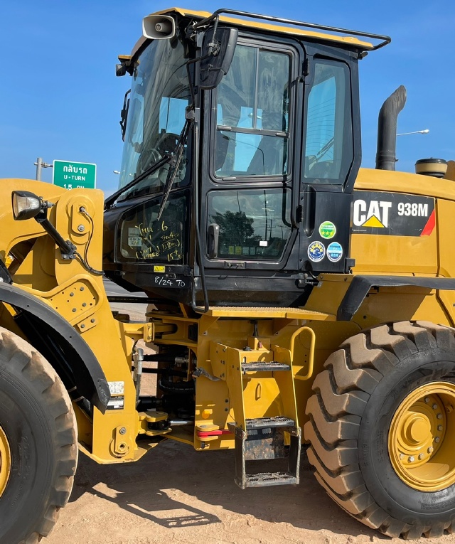 ขายรถตักล้อยาง CAT 938M ปี 2016 นำเข้าจากญี่ปุ่น พร้อมใช้ มีVDOการทำงานครับ ขายรถตักล้อยาง CAT 938M ปี 2016 นำเข้าจากญี่ปุ่น พร้อมใช้ มีVDOการทำงานครับ