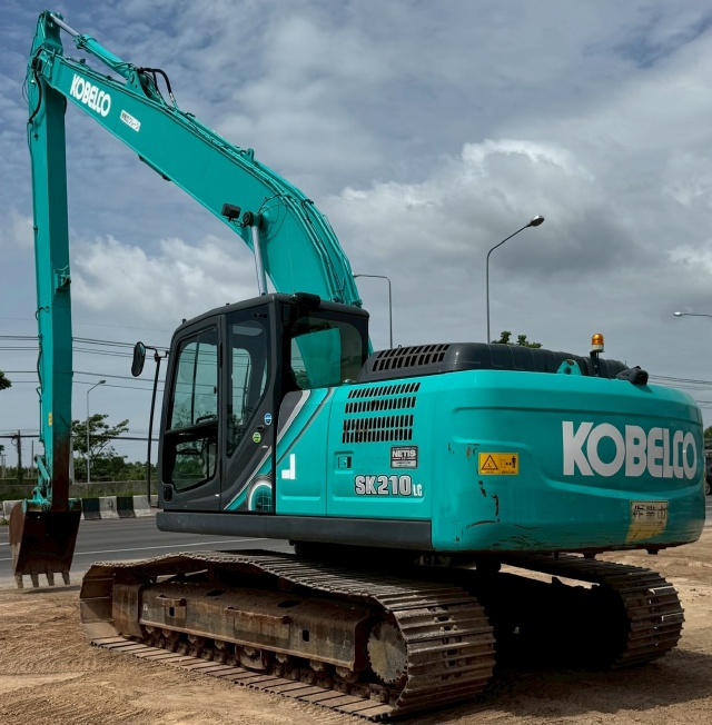 ขายรถขุด KOBELCO SK210LC MARK 10 ปี 2018 บูมยาว 16 เมตร พร้อมใช้ มีVDOการทำงานครับ ขายรถขุด KOBELCO SK210LC MARK 10 ปี 2018 บูมยาว 16 เมตร พร้อมใช้ มีVDOการทำงานครับ