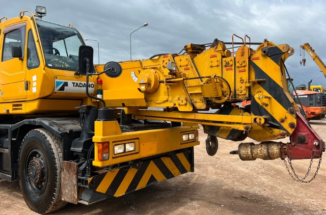 ขายรถเครน TADANO TR160M-3 ขนาด 16 ตัน ปี 1999 นำเข้าจากญี่ปุ่น พร้อมใช้ มีVDOการทำงานครับ ขายรถเครน TADANO TR160M-3 ขนาด 16 ตัน ปี 1999 นำเข้าจากญี่ปุ่น พร้อมใช้ มีVDOการทำงานครับ
