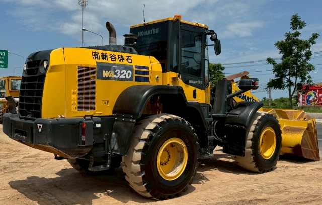 ขายรถตักล้อยาง KOMATSU WA320-8 ปี 2020 พร้อมใช้ มีVDOการทำงานครับ