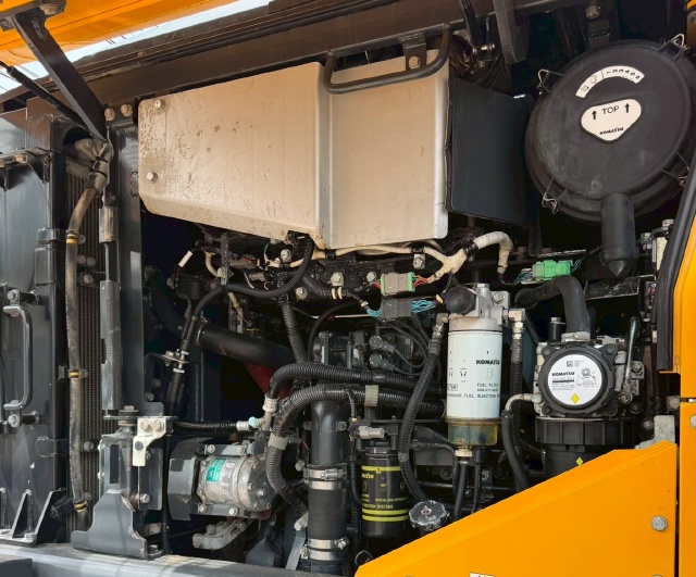 ขายรถตักล้อยาง KOMATSU WA320-8 ปี 2022 พร้อมใช้ มีVDOการทำงานครับ