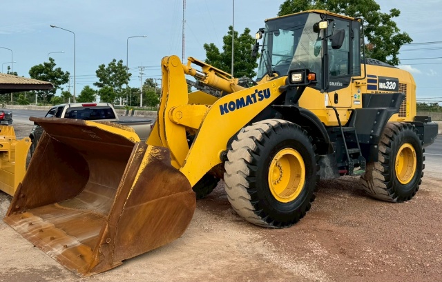 ขายรถตักล้อยาง KOMATSU WA320-8 ปี 2019 พร้อมใช้ มีVDOการทำงานครับ