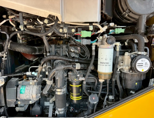 ขายรถตักล้อยาง KOMATSU WA320-8 ปี 2020 พร้อมใช้ มีVDOการทำงานครับ