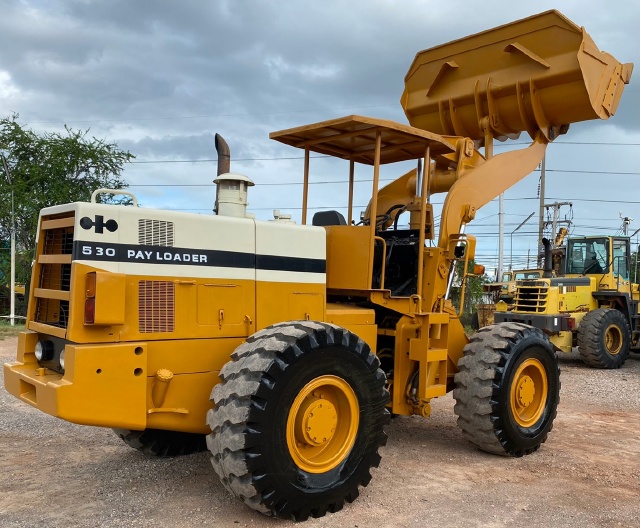 ขายรถตักล้อยาง KOMATSU 530 นำเข้าจากญี่ปุ่น พร้อมใช้ มีVDOการทำงานครับ