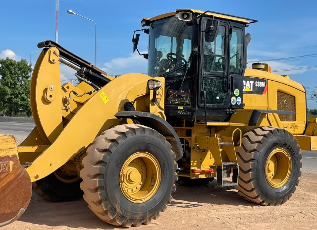 ขายรถตักล้อยาง CAT 938M ปี 2016 นำเข้าจากญี่ปุ่น พร้อมใช้ มีVDOการทำงานครับ ขายรถตักล้อยาง CAT 938M ปี 2016 นำเข้าจากญี่ปุ่น พร้อมใช้ มีVDOการทำงานครับ