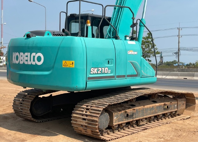 ขายรถขุด KOBELCO SK210LC MARK 9 ปี 2014 บูมยาว 15 เมตร นำเข้าจากญี่ปุ่น พร้อมใช้ มีVDOการทำงานครับ