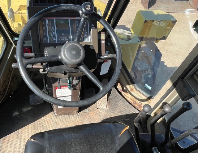 ขายรถตักล้อยาง KOMATSU WA300-1 นำเข้าจากญี่ปุ่น พร้อมใช้ มีVDOการทำงานครับ