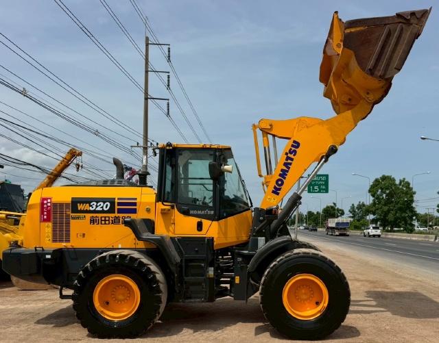 ขายรถตักล้อยาง KOMATSU WA320-8 ปี 2022 พร้อมใช้ มีVDOการทำงานครับ