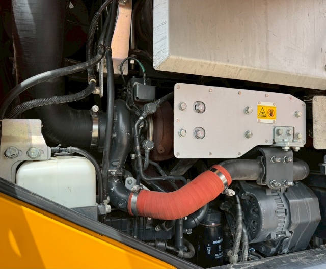 ขายรถตักล้อยาง KOMATSU WA320-8 ปี 2022 พร้อมใช้ มีVDOการทำงานครับ