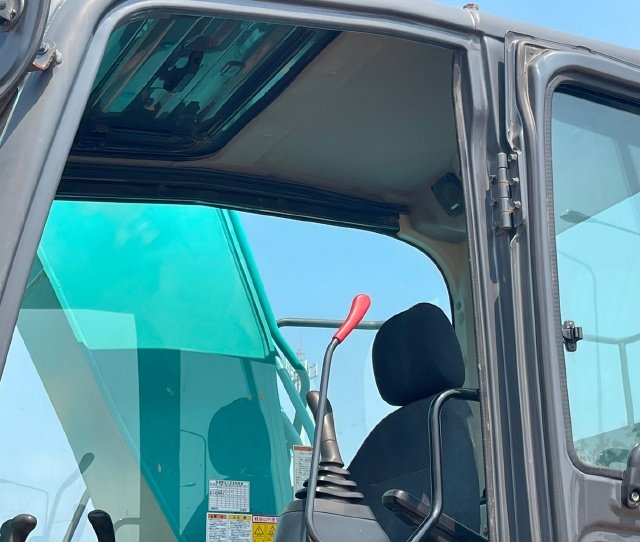 ขายรถขุด KOBELCO SK210LC MARK 9 ปี 2014 บูมยาว 15 เมตร นำเข้าจากญี่ปุ่น พร้อมใช้ มีVDOการทำงานครับ
