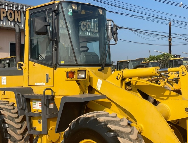 ขายรถตักล้อยาง KOMATSU WA150-3E นำเข้าจากญี่ปุ่น พร้อมใช้ มีVDOการทำงานครับ