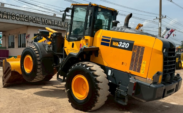 ขายรถตักล้อยาง KOMATSU WA320-8 ปี 2022 พร้อมใช้ มีVDOการทำงานครับ