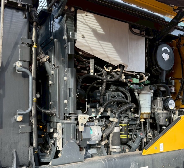ขายรถตักล้อยาง KOMATSU WA320-8 ปี 2019 พร้อมใช้ มีVDOการทำงานครับ