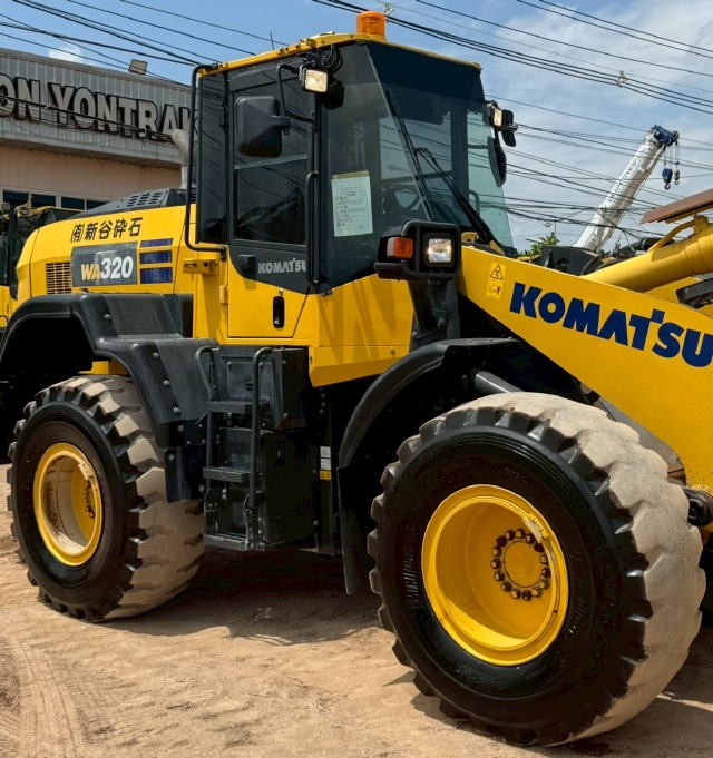 ขายรถตักล้อยาง KOMATSU WA320-8 ปี 2020 พร้อมใช้ มีVDOการทำงานครับ